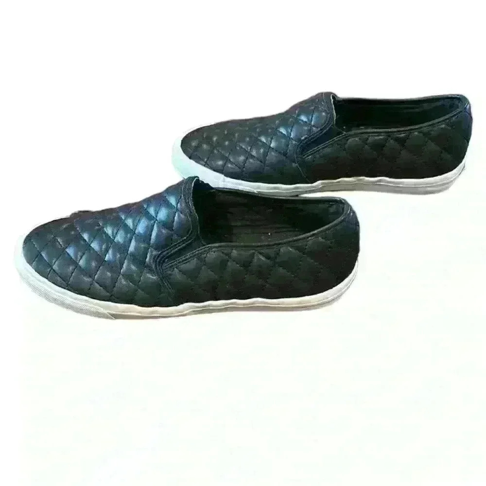 G.H. Bass and Co. black slip on size 7
